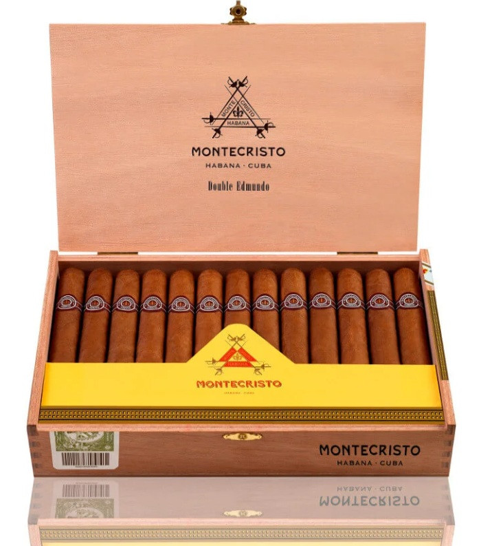 Charuto montecristo double edmundo belem